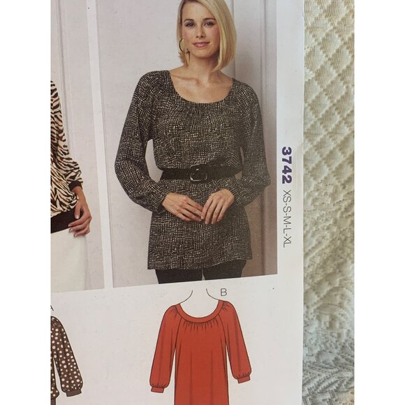 Kwik Sew Misses blouse Sewing Pattern sz XS S M L XL 3742 - uncut - Picture 2 of 7